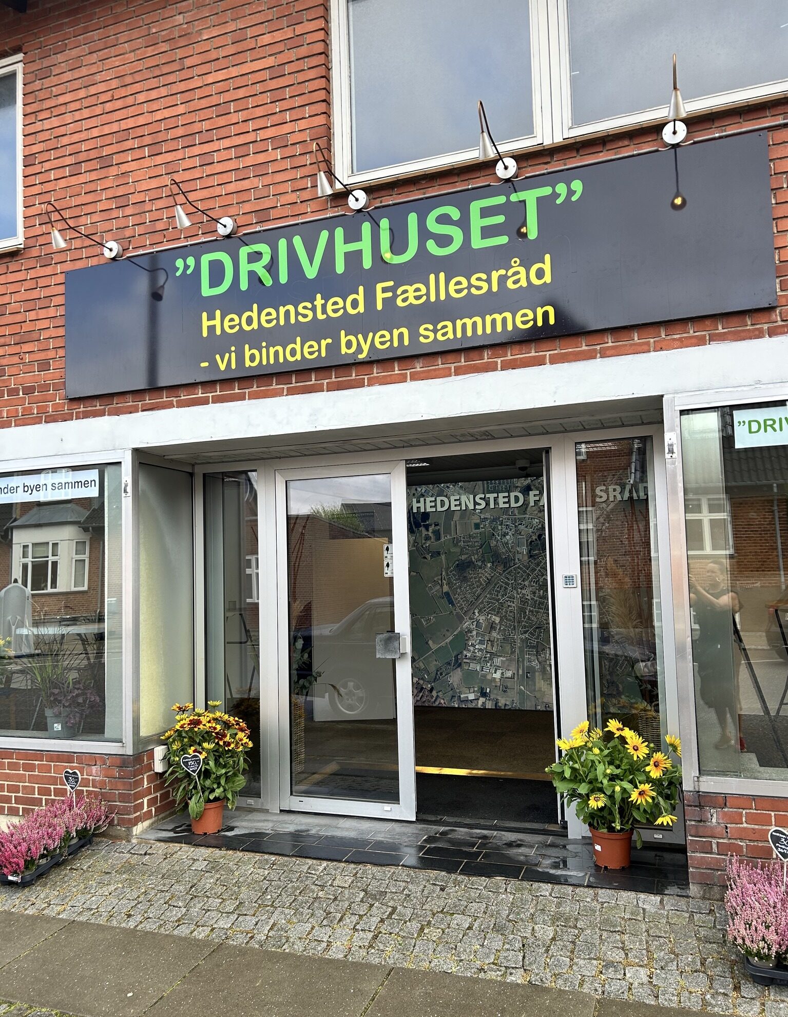 cropped-Drivhuset-indgang.jpg